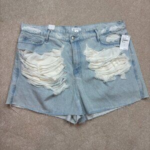 GOOD AMERICAN Distressed Light Wash Denim Shorts Size 18 Raw Hem